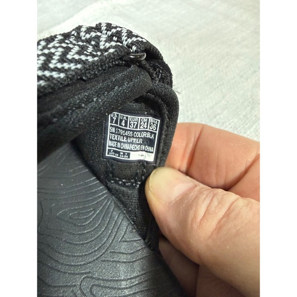 Skechers On-the-GO 600 Radiant Black White Chevron Sandals 179145S Womens Sz 7 - Picture 4 of 4